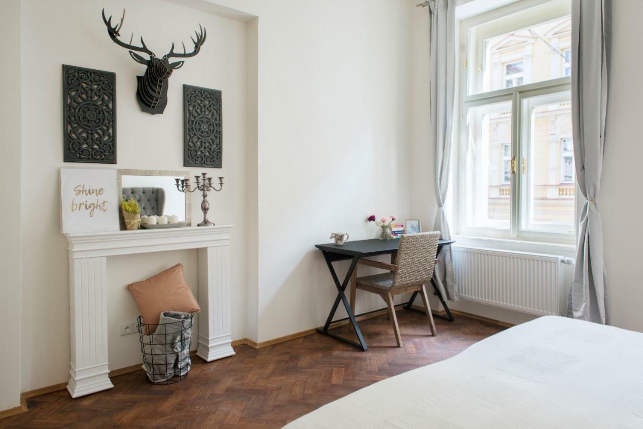 Apartamento Kent Ridge Loft Praga